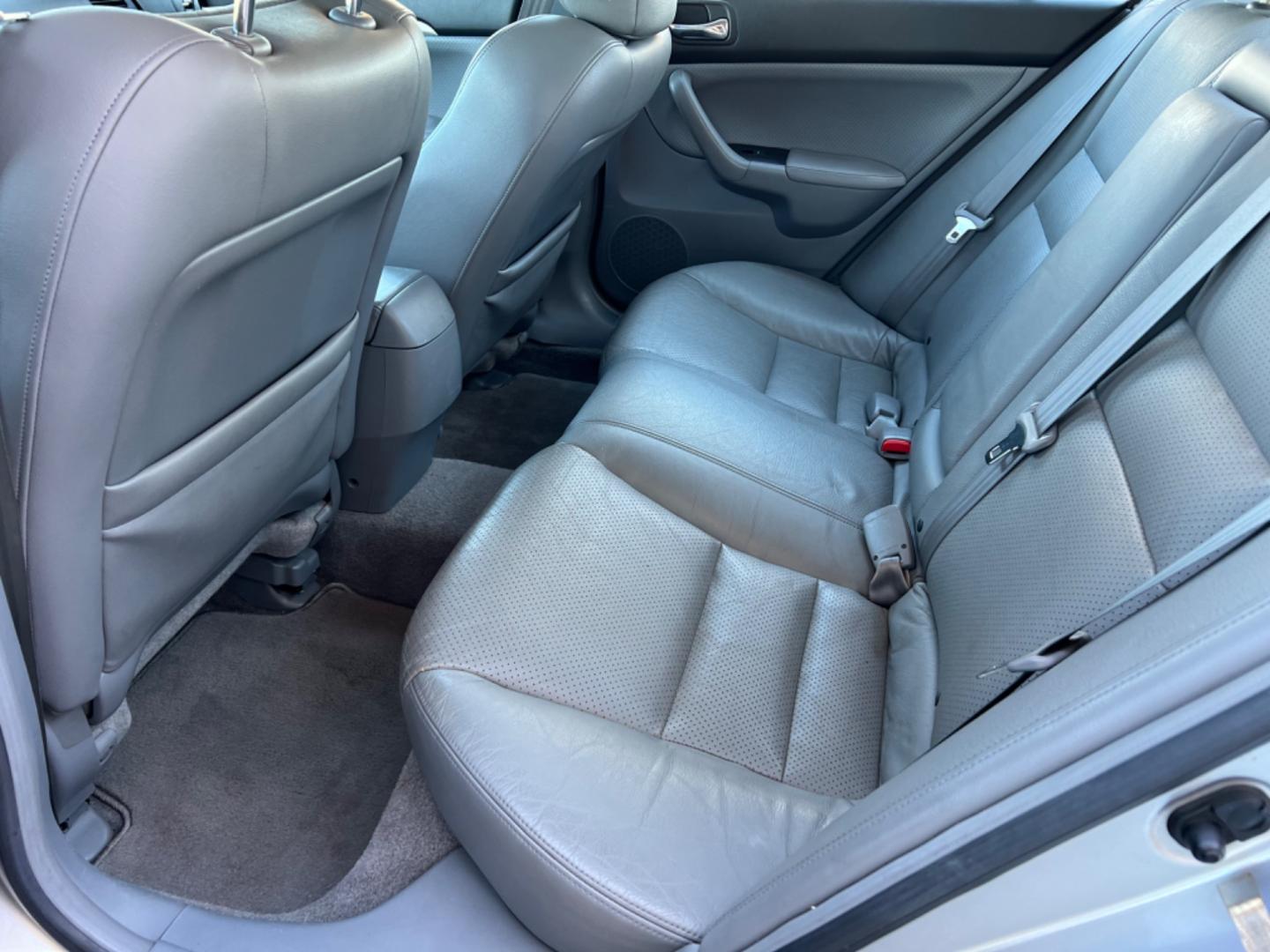 2006 Silver /Gray Acura TSX (JH4CL969X6C) with an 2.4 engine, Automatic transmission, located at 4520 Airline Hwy, Baton Rouge, LA, 70805, (225) 357-1497, 30.509325, -91.145432 - 2006 Acura TSX 2.4L 4 Cylinder, Auto, 126K Miles, Leather, Sunroof, Navigation, Power Windows, Locks & Mirrors, NO IN HOUSE FINANCING. FOR INFO PLEASE CONTACT JEFF AT 225 357-1497 CHECK OUT OUR A+ RATING WITH THE BETTER BUSINESS BUREAU WE HAVE BEEN A FAMILY OWNED AND OPERATED BUSINESS AT THE SAME - Photo#11